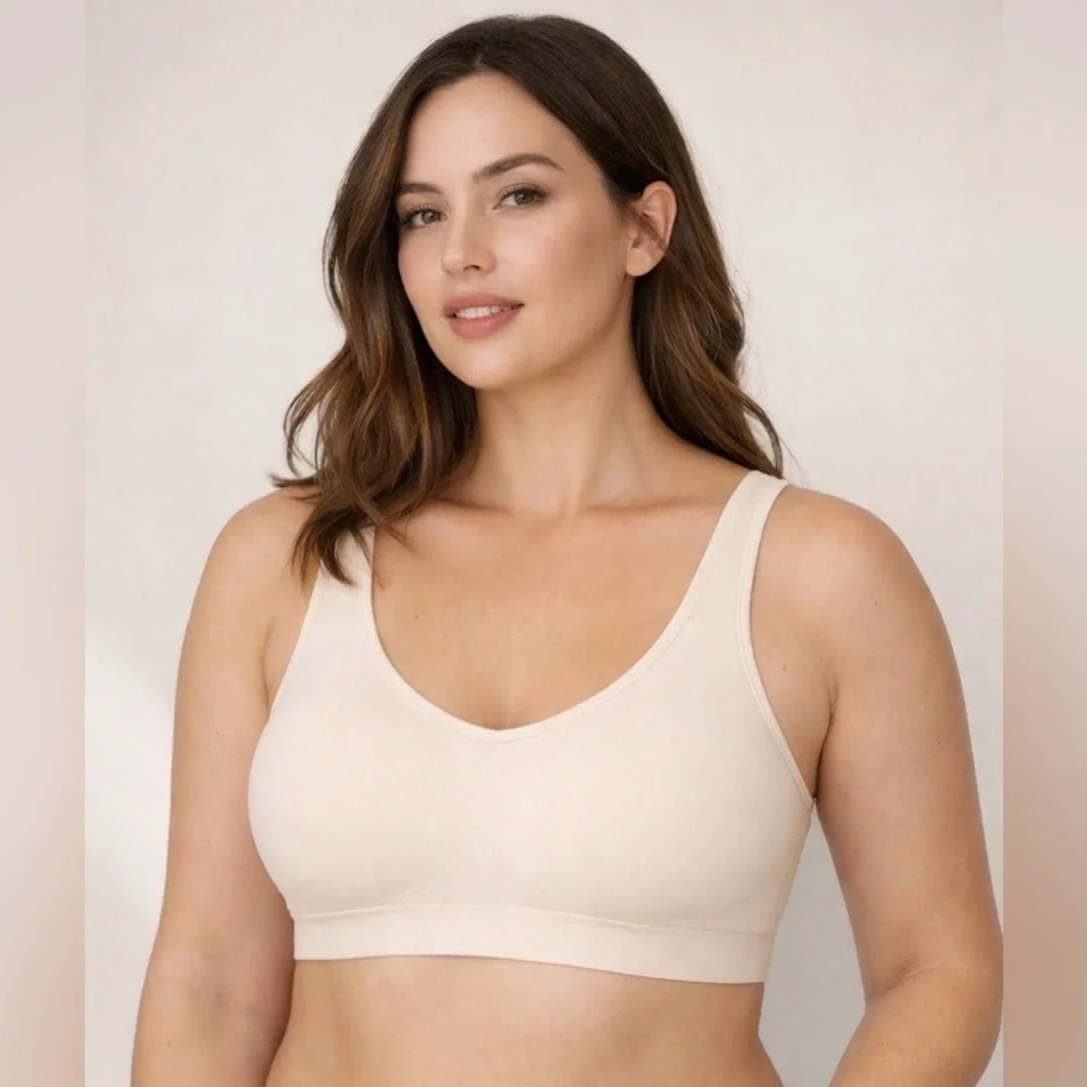 Truekind Womens Daily Comfort Wireless Shaper Bra Sz Small Chai Nude 10022